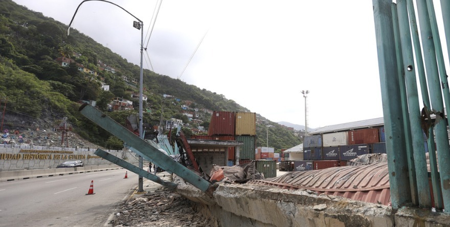 MUEREN 32 CUBANOS EN ATAQUE; CUSTODIABAN A MADURO
