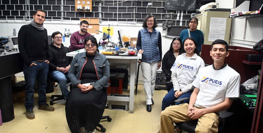 MICROSCOPIO EN MOCHILA PARA CUIDAR LA VIDA DEL SUELO