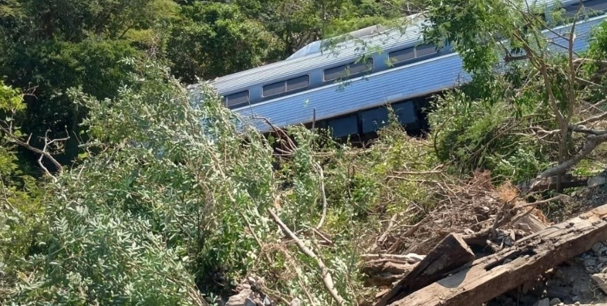 CONCLUYEN EXPERTOS QUE TREN ES OBSOLETO