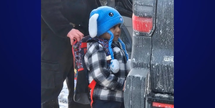 VUELVE A CASA NIÑO DETENIDO POR ICE