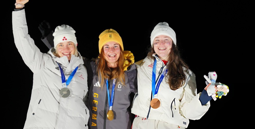 JULIA TAUBITZ CONQUISTA CORTINA