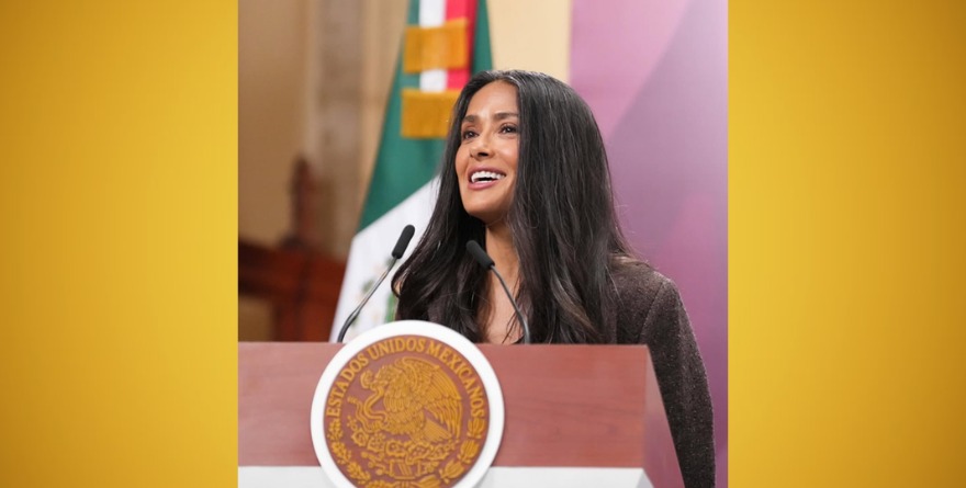 SALMA HAYEK VUELVE A SU RAÍZ JAROCHA