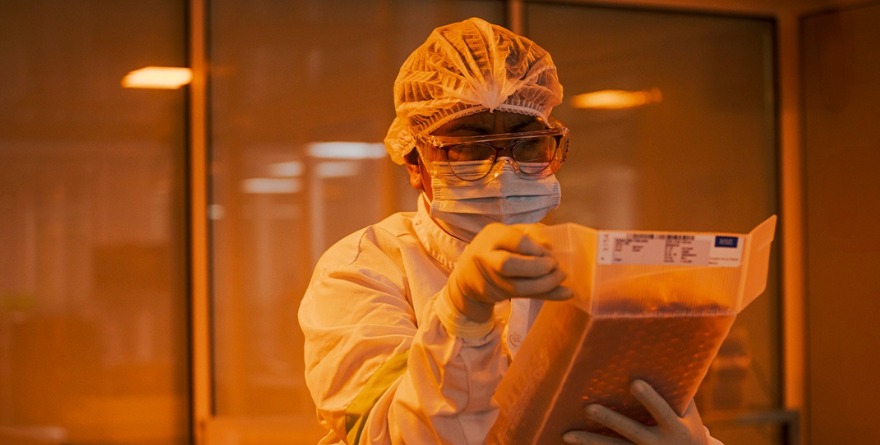 DEL LABORATORIO AL BIENESTAR: LA NUEVA ERA FARMACÉUTICA