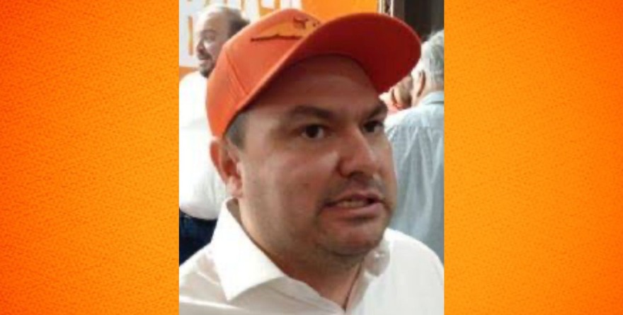 LUIS CARBONEL OBLIGA A ALCALDES DE MC A LA RENTA DE SUBURBANS