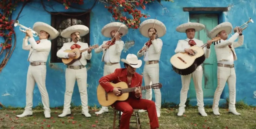 BRUNO MARS VUELVE AL JUEGO CON THE ROMANTIC, UN REGRESO CON SABOR LATINO
