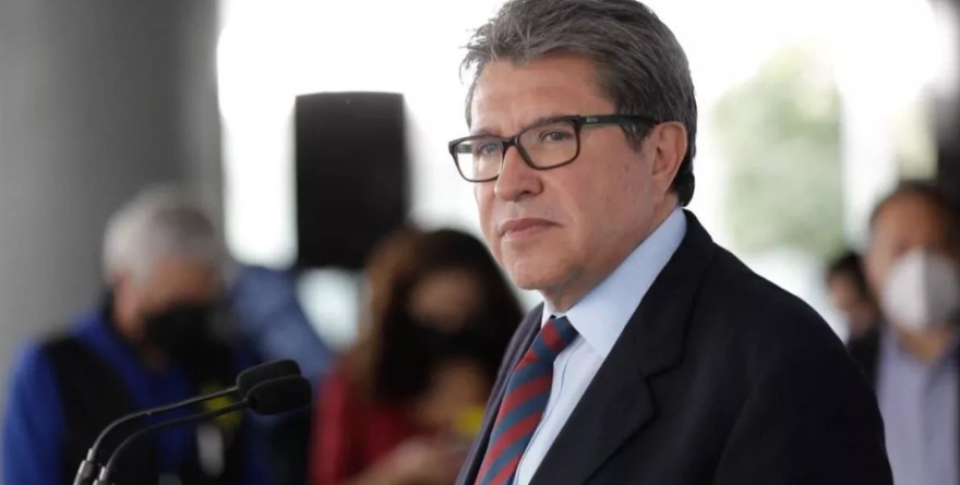 ADMITE MONREAL AVANCES CON PLAN B, PERO DESCARTA ACUERDO