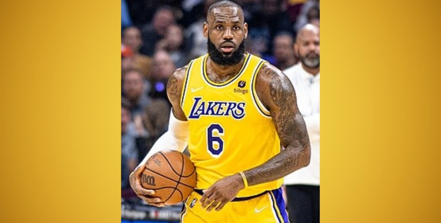 JUEGA LEBRON JAMES SU PARTIDO 1,611 EN LA NBA