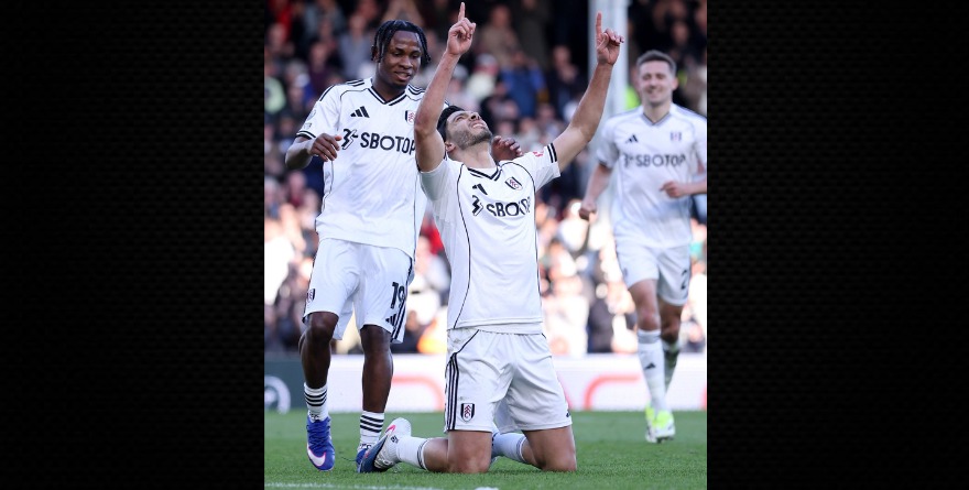 RAÚL JIMÉNEZ SELLA TRIUNFO DE FULHAM Y DEDICA GOL A SU PADRE