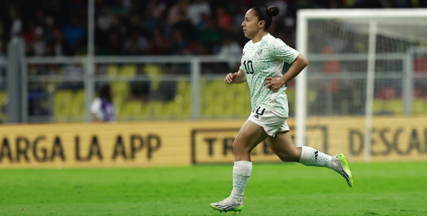 LIDERA CHARLYN LISTA DEL TRI FEMENIL