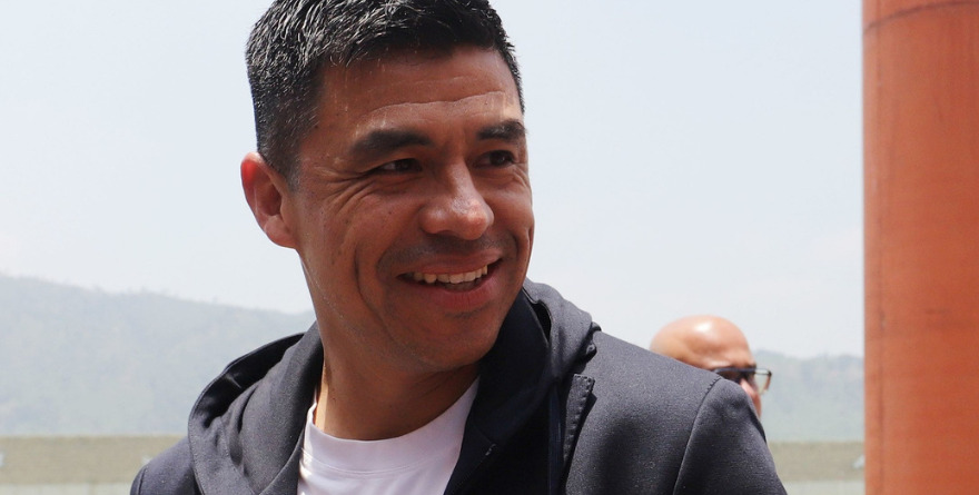 REGRESA GONZALO PINEDA; SERÁ DIRECTOR DEPORTIVO EN SANTOS