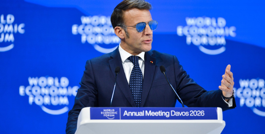 TRUMP NO ES SERIO, DICE MACRON