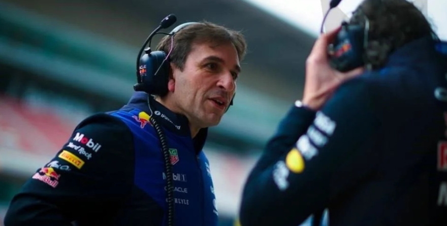 ESTÁ PIERRE WACHÉ EN LA CUERDA FLOJA CON RED BULL