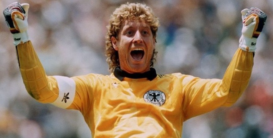 SCHUMACHER, EL JUGADOR QUE FUE HÉROE Y VILLANO DE ALEMANIA