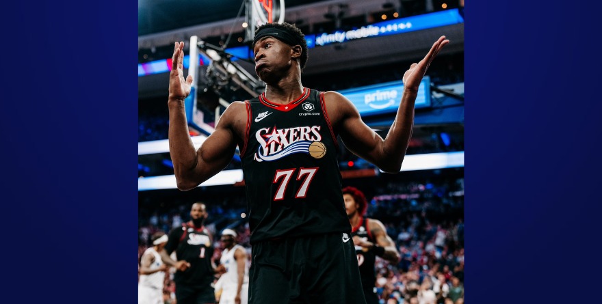 LIBRAN SIXERS EL PLAY-IN TRAS VENCER AL MAGIC