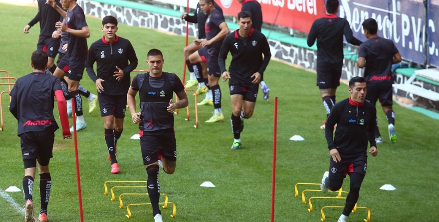 BEJOS SERÍA EL NUEVO DUEÑO DEL ATLAS