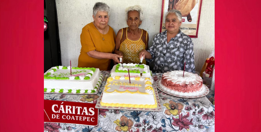 CÁRITAS CELEBRA A LAS MAMÁS