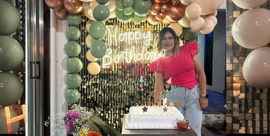 FIESTA SORPRESA PARA PRUDE