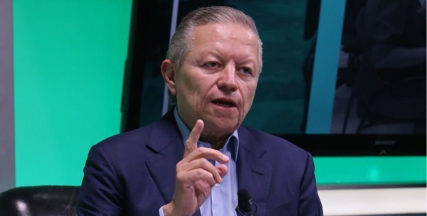 ASEGURA ZALDÍVAR QUE ROCHA PERDIÓ EL FUERO