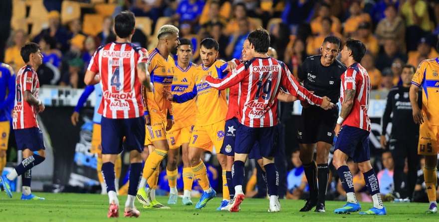 CHIVAS QUEDA HERIDO TRAS CAER 3-1 CONTRA TIGRES EN LA IDA