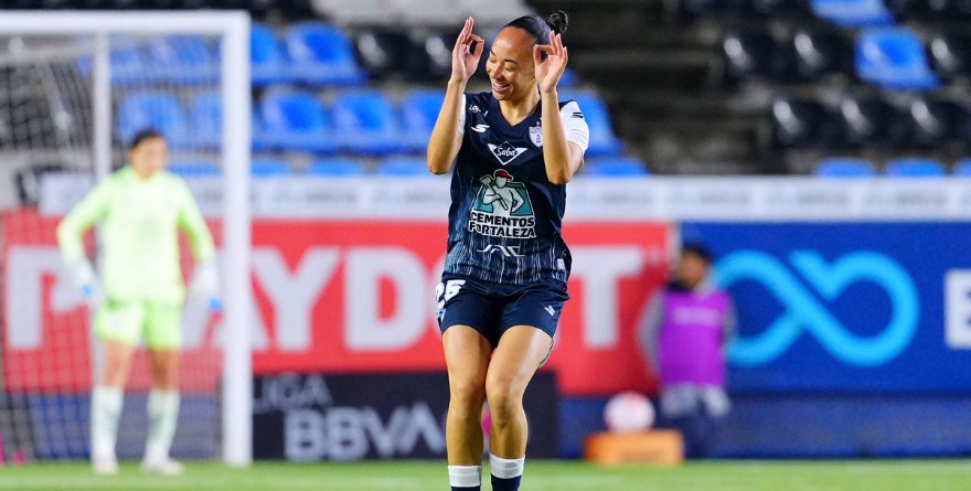 LE PEGAN TUZAS A RAYADAS EN LA IDA DE SEMIS
