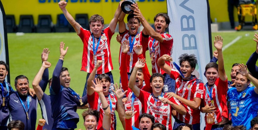 CHIVAS SUB 21 SE CORONA CAMPEÓN CONTRA EL AMÉRICA