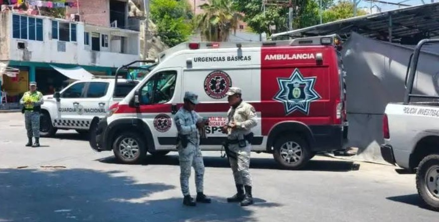 MATAN A CHECADORA DE CAMIONES EN ACAPULCO
