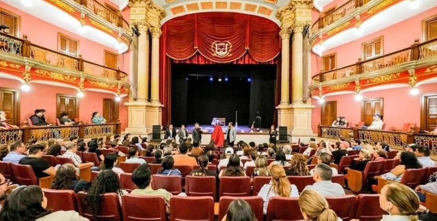 10 HISTORIAS LLEGAN AL ENCUENTRO DE TEATRO DEL INTERIOR