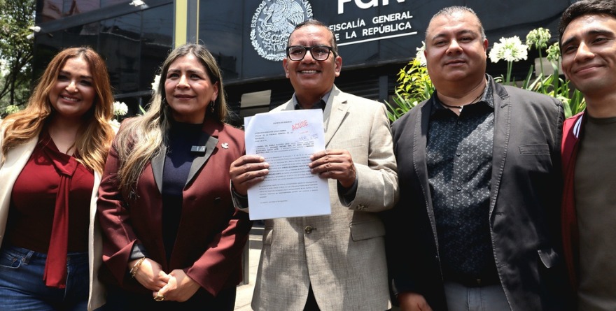 ACUSAN A SAMUEL EN FGR POR PECULADO DE 1.4 MMDP