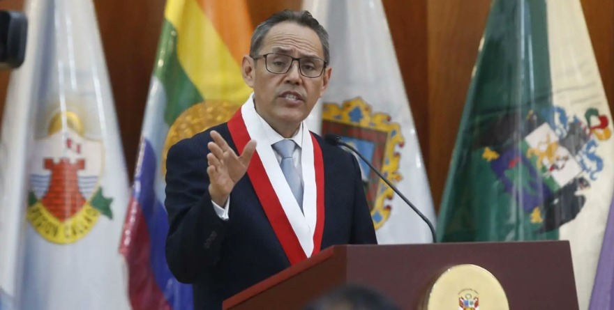 ASUME HELDER DOMÍNGUEZ PRESIDENCIA DEL TC DE PERÚ