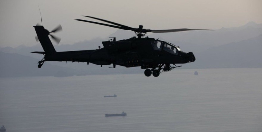 CAE HELICÓPTERO MILITAR DE EU EN ORMUZ