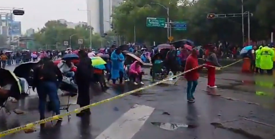 COLAPSA LA CNTE CON BLOQUEOS EXTENDIDOS