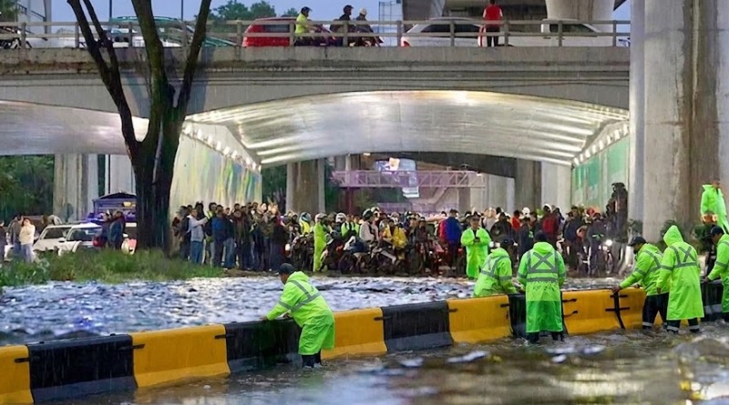 COLAPSO EN ZONA DEL AZTECA POR LLUVIAS NUEVAMENTE