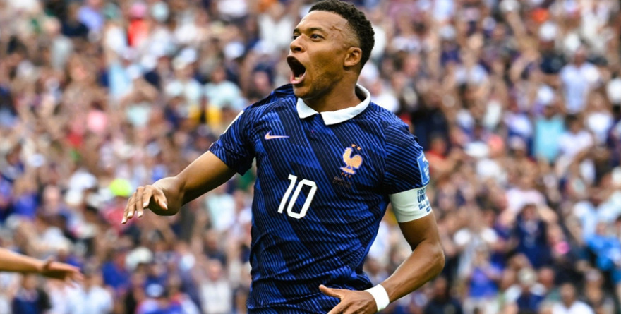 CON UN MBAPPÉ IMPARABLE, FRANCIA ACCEDE A LOS DIECISEISAVOS DE FINAL