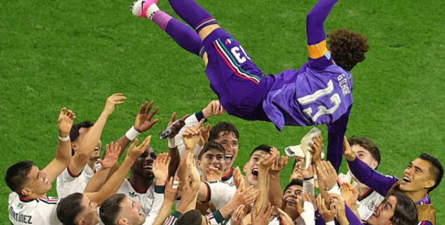 GUILLERMO OCHOA ALCANZA EL RANGO DE LEYENDA: INMORTAL EN SEIS COPAS DEL MUNDO