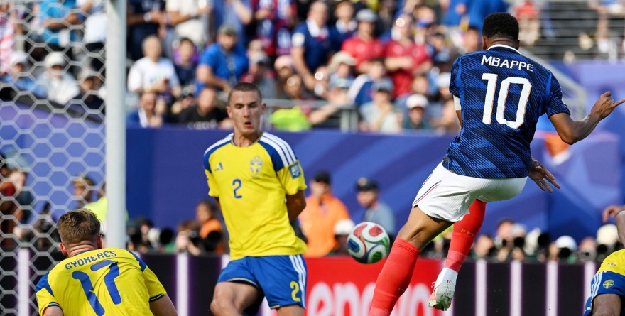 OCTAVOS DE FINAL PARA FRANCIA TRAS APLASTAR A SUECIA