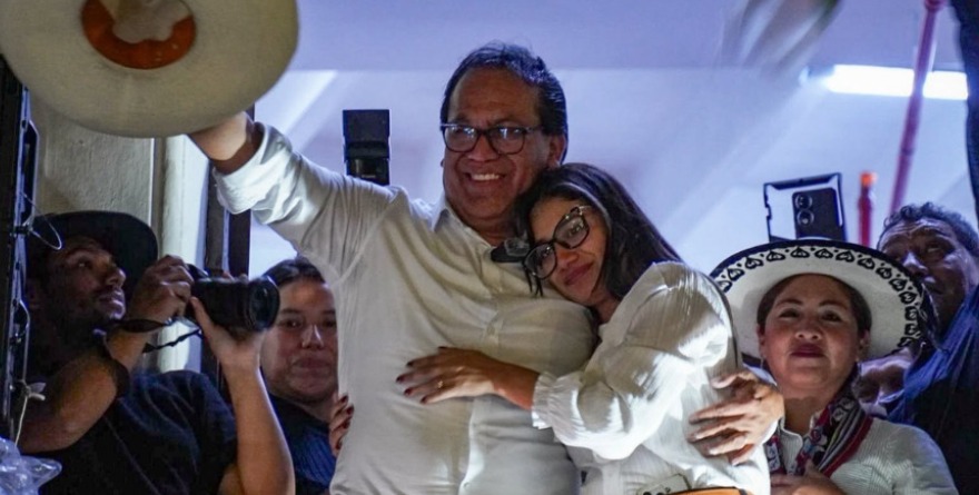 VUELCO ELECTORAL EN PERÚ: GANA SÁNCHEZ