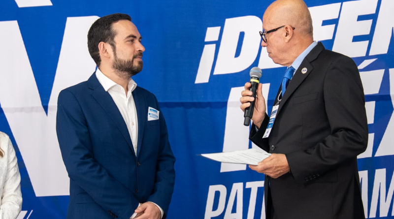 APUESTA ALAN MÁRQUEZ POR CERCANÍA Y UNIDAD EN LEÓN