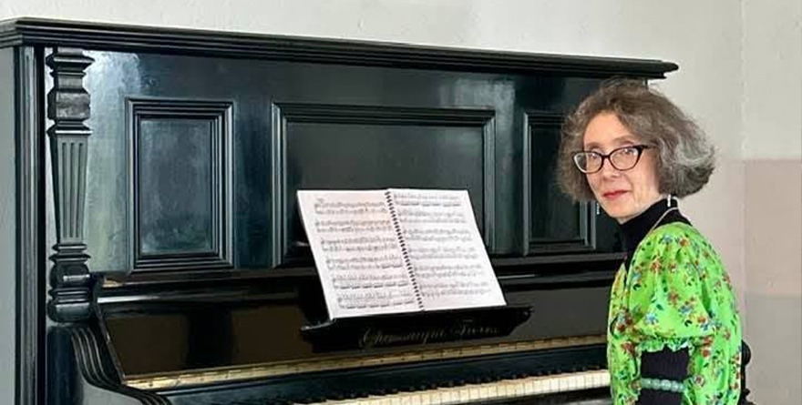 BRILLA MARÍA ANTONIETA TELLO EN COATEPEC