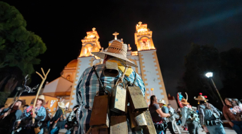 NOCHE CENCERROS XICO (1)