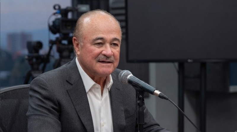 APREHENDEN A EX GOBERNADOR DE BC POR HUACHICOL