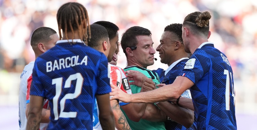 BATALLA CERRADA PERO FRANCIA CONSIGUE CUARTOS DEL MUNDIAL