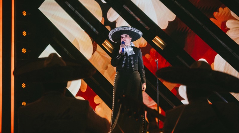 CAMILA FERNÁNDEZ ESTRENA NUEVO DISCO