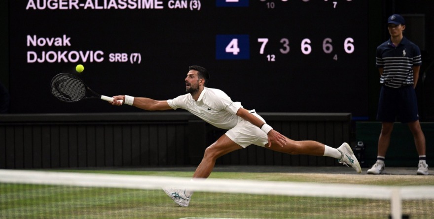 EN WIMBLEDON, DJOKOVIC EL GIGANTE ETERNO DISPUTA LAS SEMIFINALES