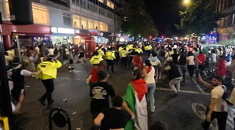 ENFURECIDOS EN LONDRES TRAS LA DERROTA DE MARRUECOS ANTE FRANCIA