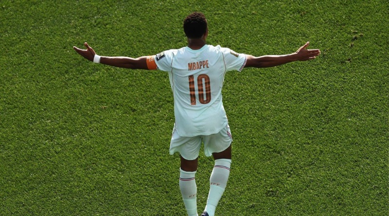 LA PERFORMANCE DE MBAPPÉ MARAVILLA AL ENTRENADOR DESCHAMPS