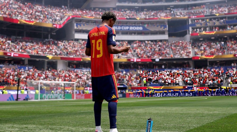 LA ‘ROJA’ MARCHA CONFIADA ANTE LOS GALOS