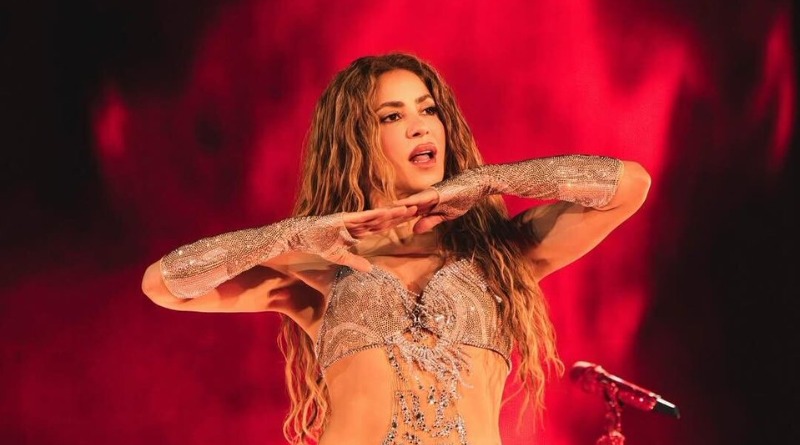 LAS PIRÁMIDES DE GIZA RECIBIRÁN A SHAKIRA CANTANDO TRAS 19 AÑOS