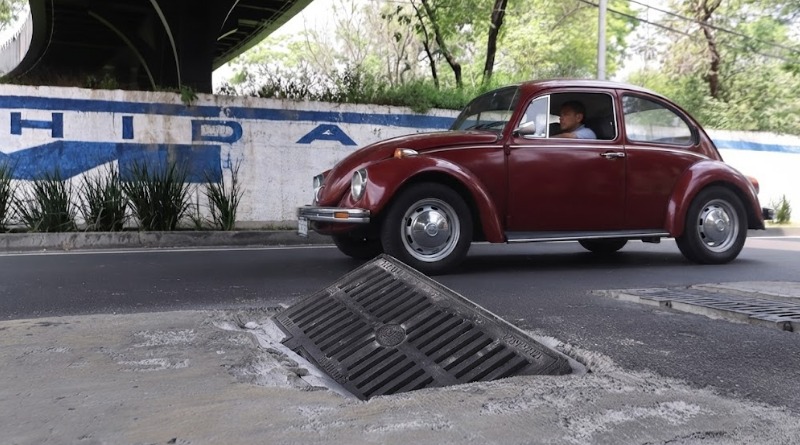 PERIFÉRICO PADECE POR DETERIORO DE BACHES Y COLADERAS