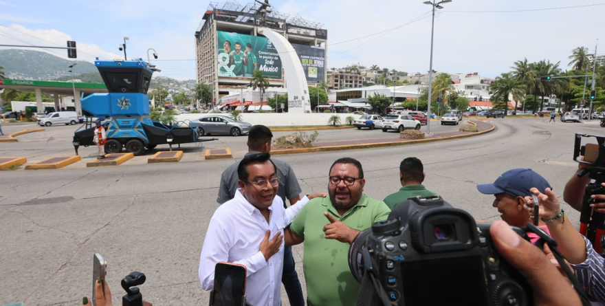 REFUERZAN SEGURIDAD EN ACAPULCO POR FESTEJOS DEL MUNDIAL