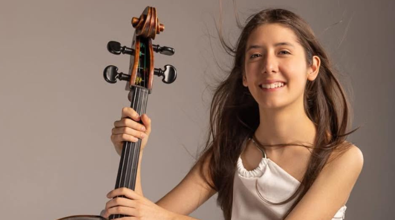 SOLISTA DE VIOLONCELLO: ANNA KOMUSINSKI